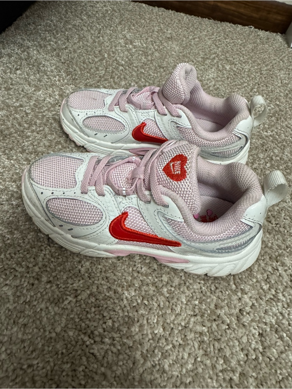 Nike Kids V5 RNR casual Pink and White Sneakers with Red Swoosh
